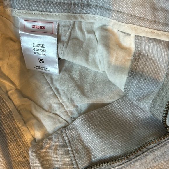 Men’s Express Light Grey Shorts - Picture 3 of 6